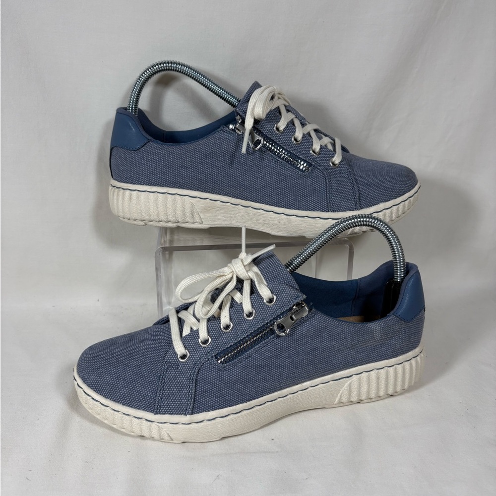 Clarks NWT Caroline Echo Denim Blue Lace Up Sneakers Size 6